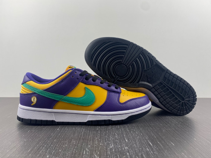 Nike Dunk Low LX Lisa Leslie  - DO9581-500