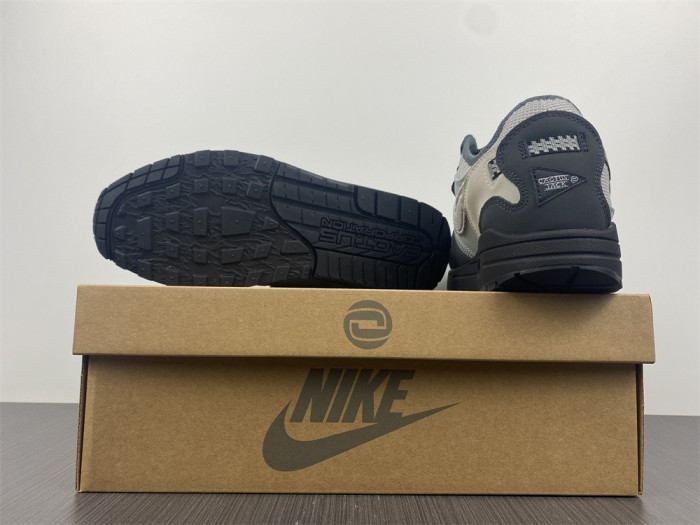 Travis Scott x Nike Air Max 1 