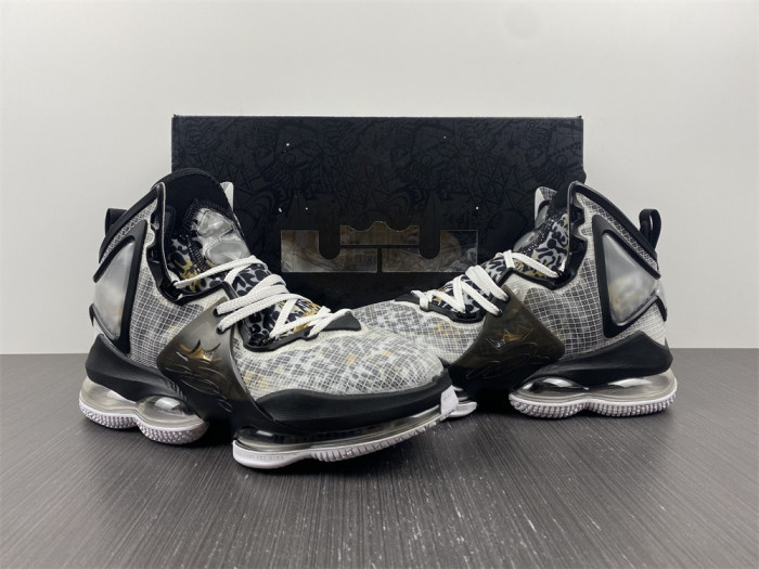 Nike LeBron 19 Leopard DC9340-100