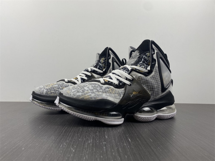 Nike LeBron 19 Leopard DC9340-100