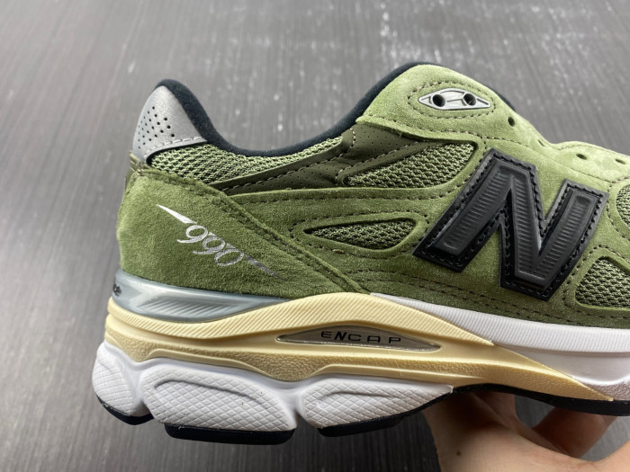 New Balance M990AD3