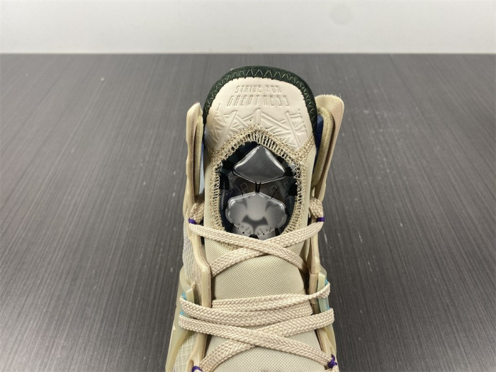 NIKE LEBRON 19 MINNEAPOLIS LAKERS DC9341-200