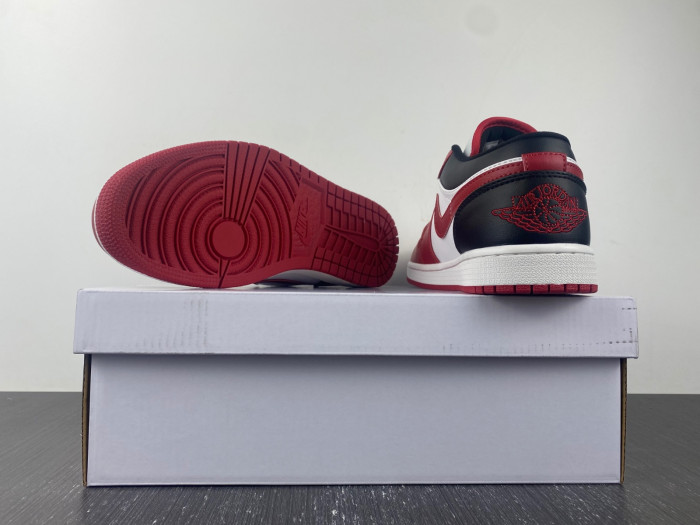 Jordan 1 Low Reverse Black Toe - DC0774-160