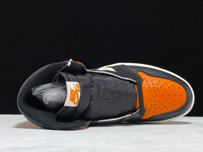 AIR JORDAN 1 RETRO HIGH OG “SHATTERED BACKBOARD”555088-005