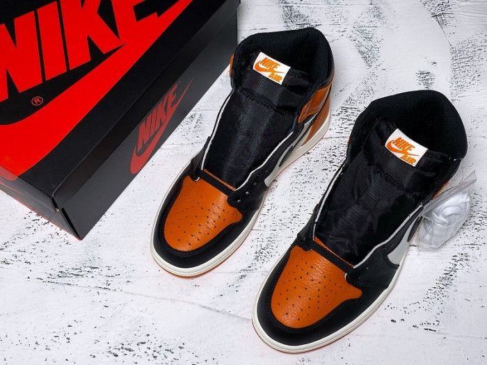 AIR JORDAN 1 RETRO HIGH OG “SHATTERED BACKBOARD”555088-005