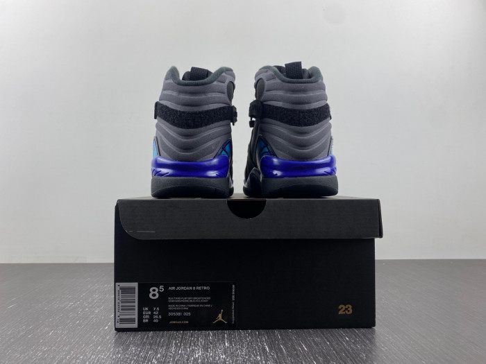 AIR JORDAN 8 RETRO 