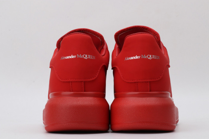 A1exa*der Mcqv*en OVERSIZED