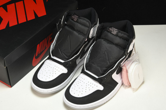 Air Jordan 1 Retro High OG Bleached Coral - 555088-108