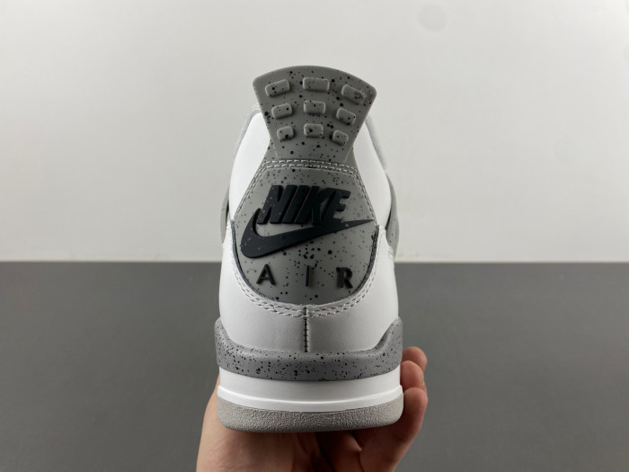 Air Jordan 4 "White Cement" 2025 FV5029-100