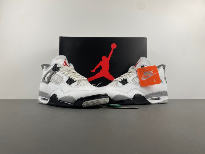 Air Jordan 4 "White Cement" 2025 FV5029-100