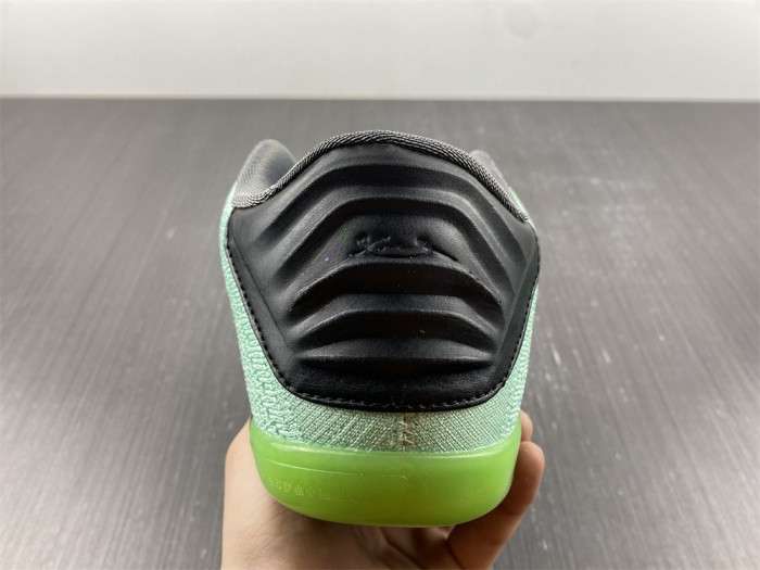 Nike Kobe 11 Elite Low 