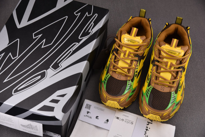 Off-White c/o Virgil Abloh