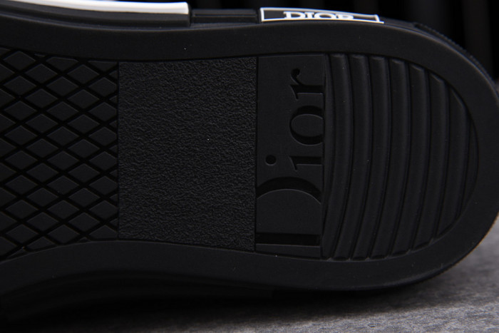 DIO* B23 OBLIQUE HIGH-TOP SNEAKER