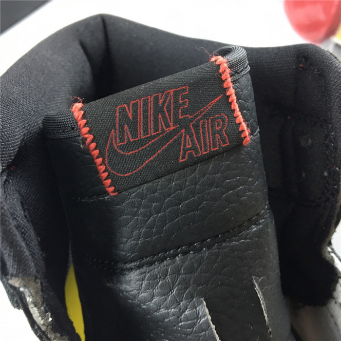 Air Jordan 1 High OG Defiant“Tour Yellow CD6579-071