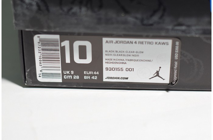 AIR JORDAN 4 RETRO KAWS "KAWS" 930155-001