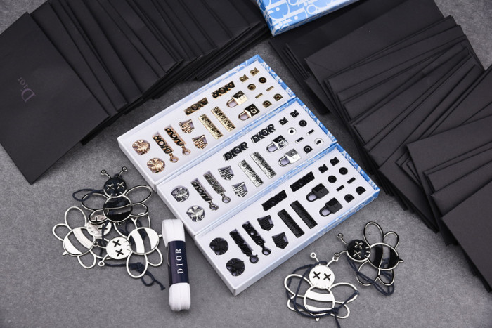 DIO* B23 OBLIQUE HIGH-TOP SNEAKER