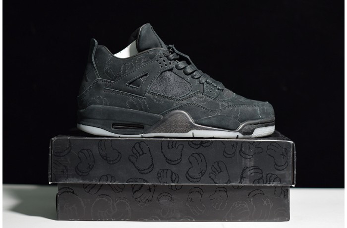 AIR JORDAN 4 RETRO KAWS "KAWS" 930155-001
