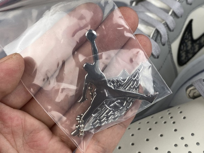 AIR JORDAN 1 HIGH OG CN8607-002 (NEWEST VERSION)