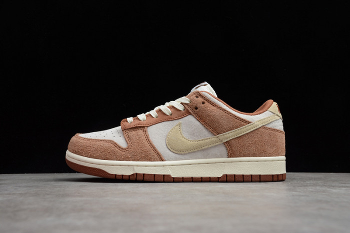 Nike Dunk Low PRM "Medium Curry" DD1390-100