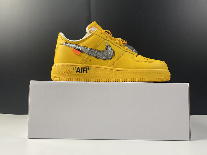 NIKE AIR FORCE 1 UNIVERSITY GOLD DD1876-100