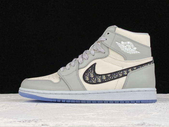 AIR JORDAN 1 HIGH OG CN8607-002 (NEWEST VERSION)