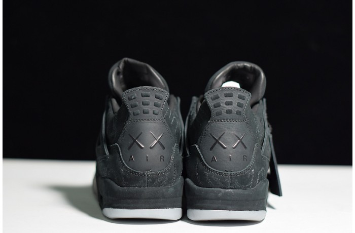 AIR JORDAN 4 RETRO KAWS "KAWS" 930155-001