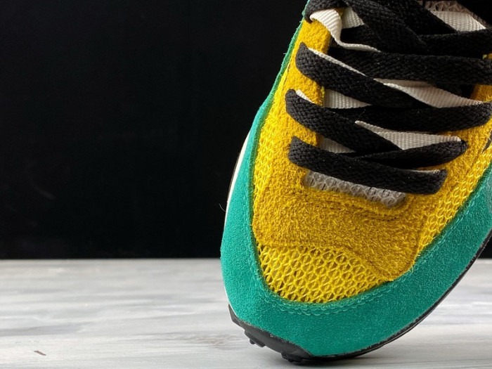 Sacai x Nike Lawaffle Coal Black White BV0073-103