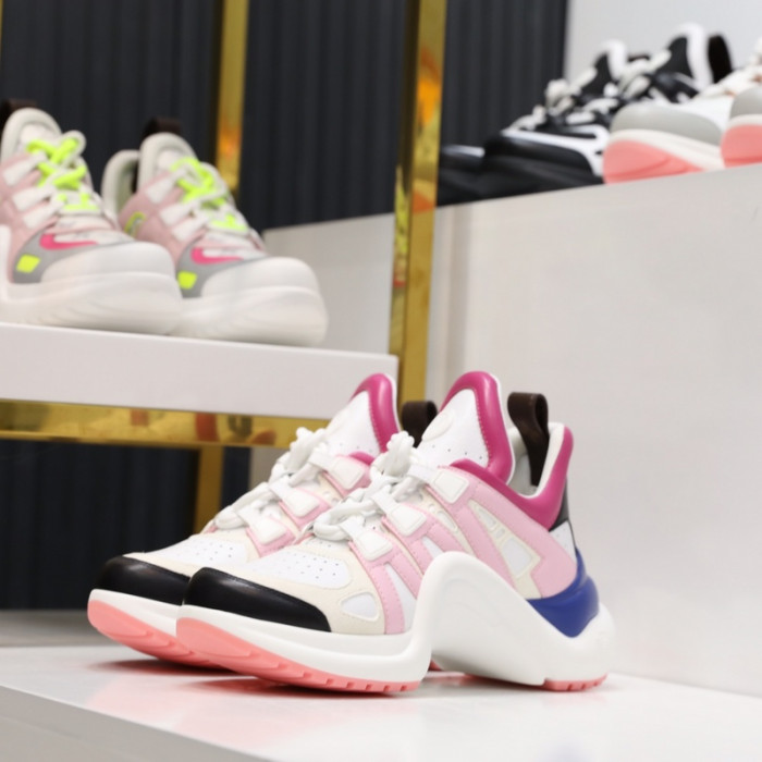 LO1_VTS ARCHLIGHT SNEAKER