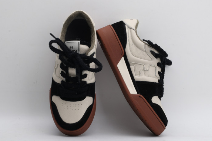 F**di SNEAKER