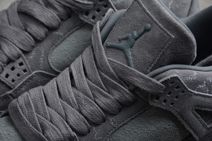 AIR JORDAN 4 RETRO KAWS "KAWS" 930155-003