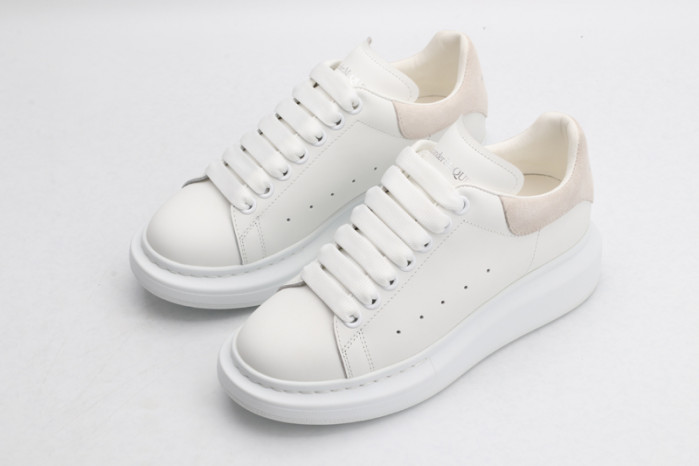 A1exa*der Mcqv*en OVERSIZED