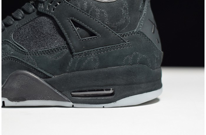 AIR JORDAN 4 RETRO KAWS "KAWS" 930155-001