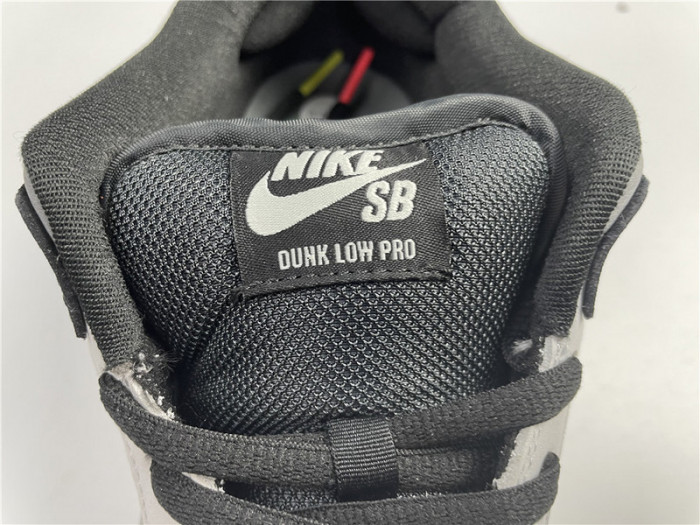 Nike sb dunk “VX1000 Comcorder” CV1659 001