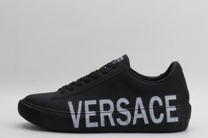 VERS SNEAKERS
