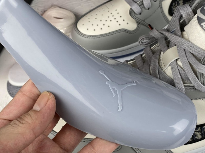 AIR JORDAN 1 HIGH OG CN8607-002 (NEWEST VERSION)