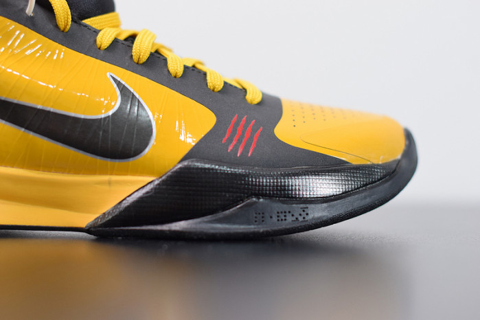 NIKE ZOOM KOBE 5 PROTRO ‘BRUCE LEE’ CD4991-700