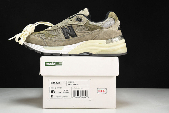 New Balance M992J2