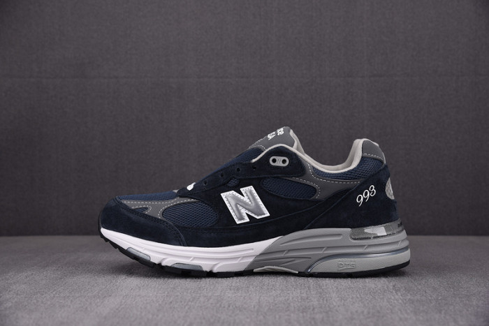 New Balance MR993NV