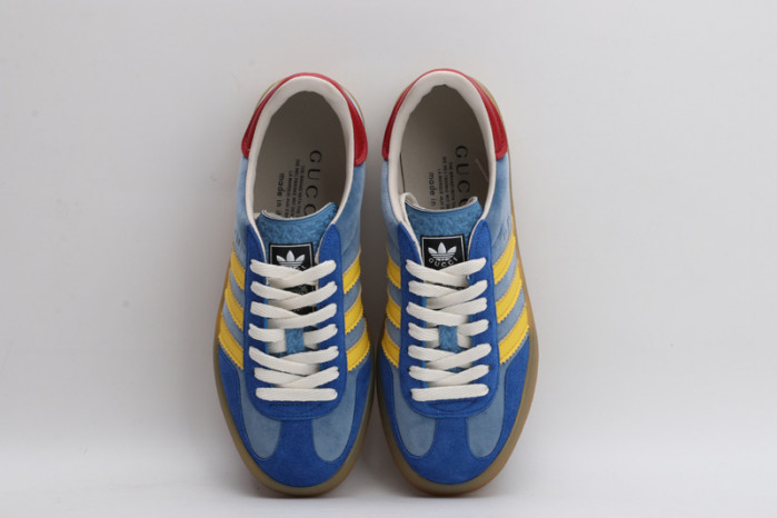 Gv*c* X ADIDA* SNEAKER
