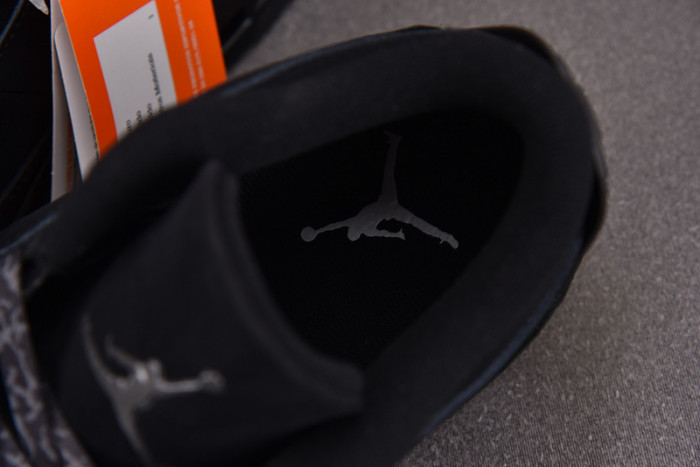 Air Jordan 3 "Black Cat" 2025 CT8532-001