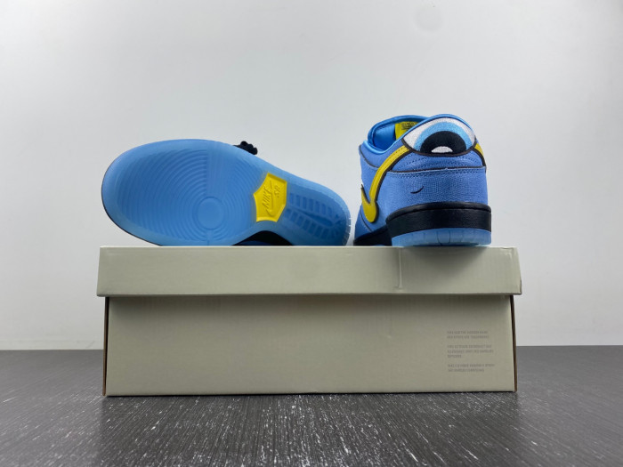 The Powerpuff Girls x Nike SB Dunk Low “Bubbles” FZ8320-400