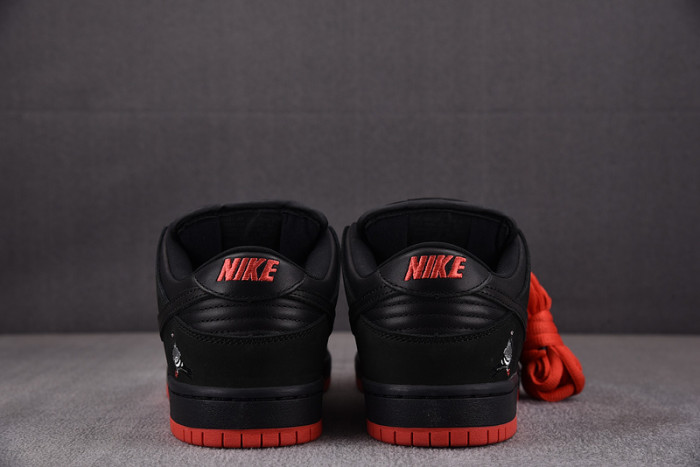 Nike Dunk Low SB Black Pigeon 883232-008