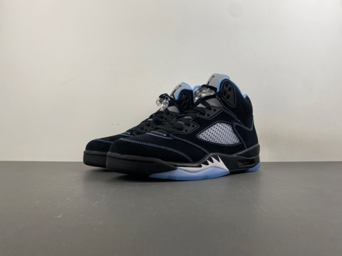 Air Jordan 5 “Black/University Blue” DD0587-008