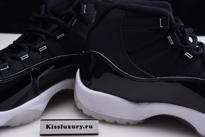 AIR JORDAN 11 RETRO METALLIC SILVER CT8012-011