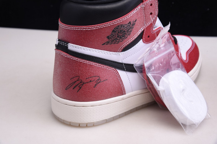 Air Jordan 1 Retro High OG "Trophy Room - DA2728 100