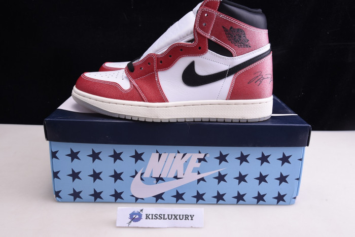 Air Jordan 1 Retro High OG "Trophy Room - DA2728 100