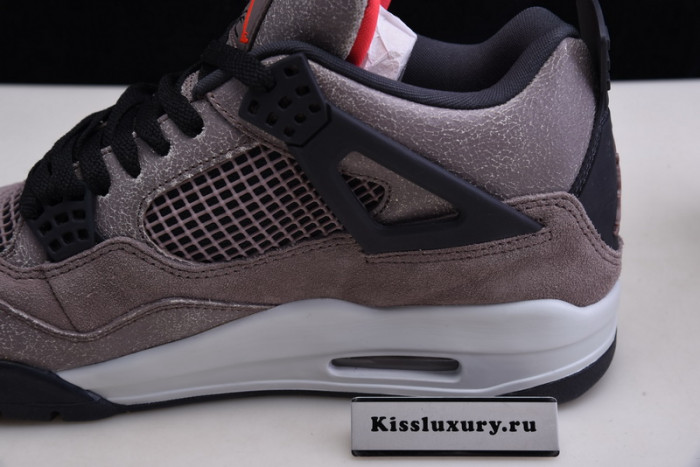AIR JORDAN 4 "TAUPE HAZE" DB0732-200