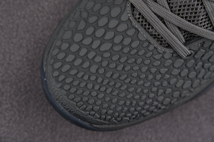 NIKE Zoom Kobe 6“Black Mamba Collection Fade to Black” 869457-007