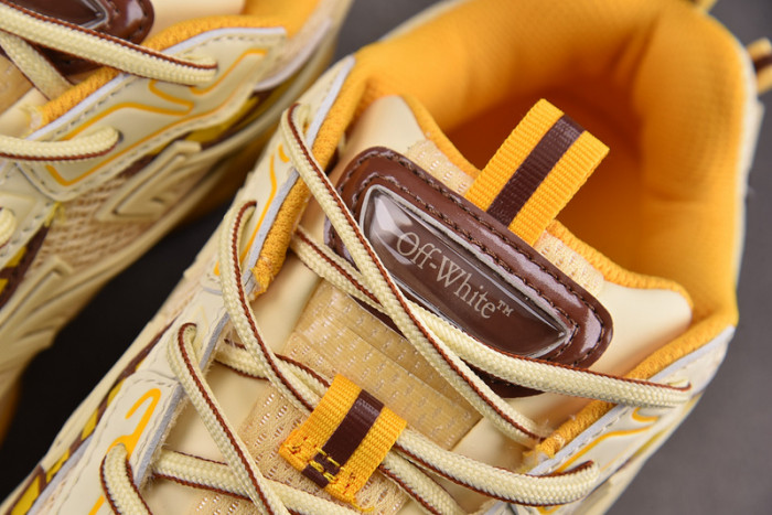 Off-White c/o Virgil Abloh