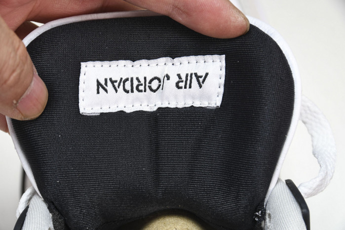 Air Jordan 4 "Military Black" DH6927-111